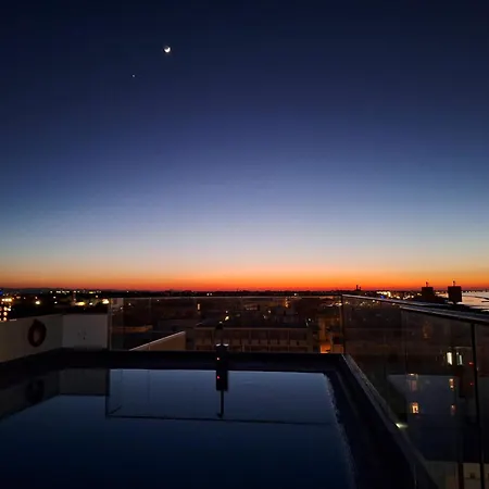Harmony Con Piscina Panoramica 3* Римини