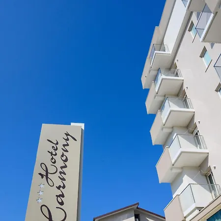 Harmony Con Piscina Panoramica Otel