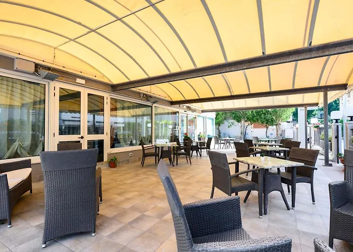 Harmony Con Piscina Panoramica Hotell