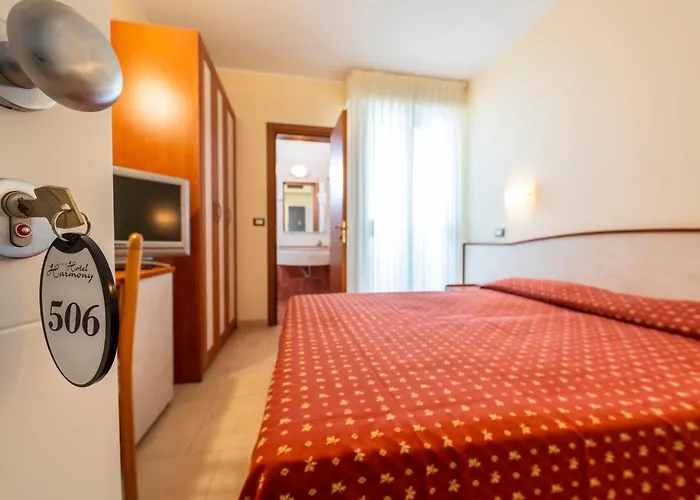 Harmony Con Piscina Panoramica 3* Rímini