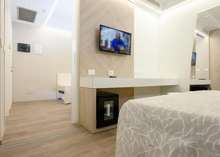 Harmony Con Piscina Panoramica Hotel Rímini