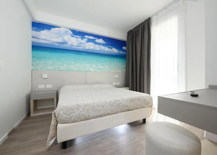 Hotell Harmony Con Piscina Panoramica Rimini