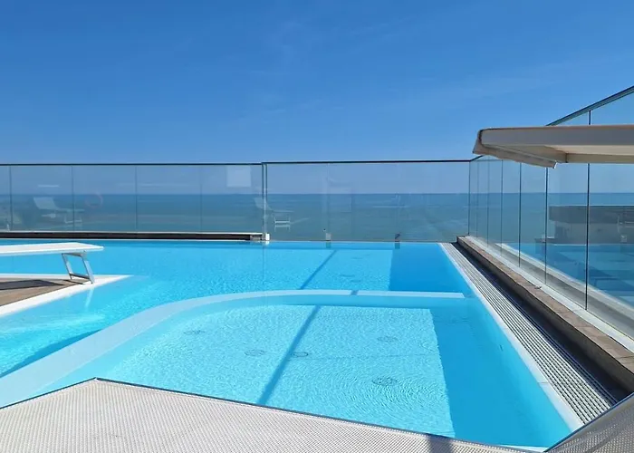 Harmony Con Piscina Panoramica Hotel Rímini