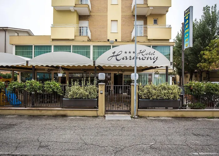 Harmony Con Piscina Panoramica Hotell 3*