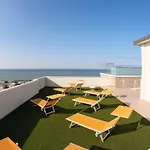 فندق Harmony Con Piscina Panoramica ريميني