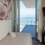 Harmony Con Piscina Panoramica فندق 3*