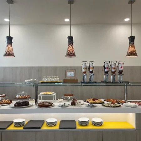 호텔 Harmony Con Piscina Panoramica 리미니