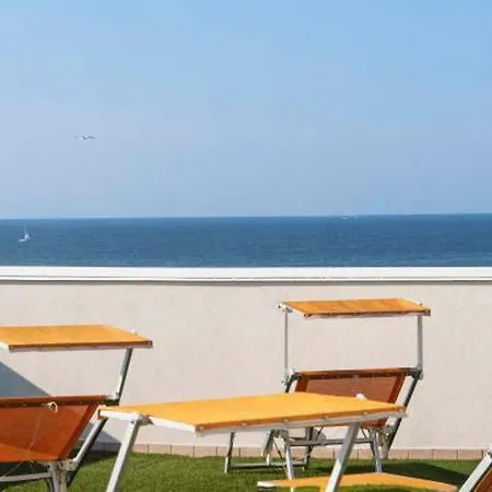 Harmony Con Piscina Panoramica 호텔 리미니