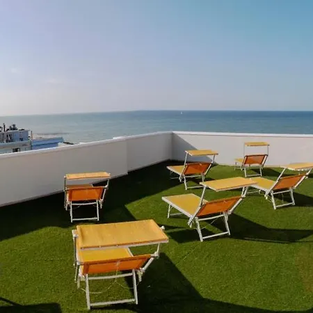 Harmony Con Piscina Panoramica 호텔