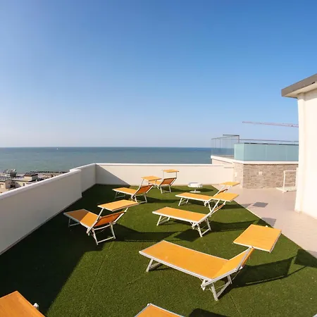 호텔 Harmony Con Piscina Panoramica 리미니