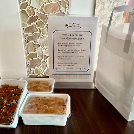 Harmony Con Piscina Panoramica 리미니