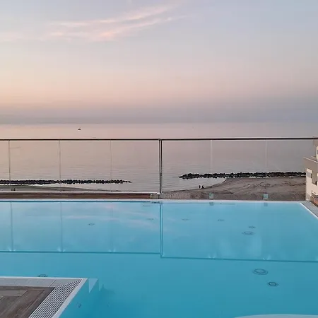 Harmony Con Piscina Panoramica 호텔 3*