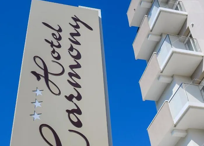 Hotel Harmony Con Piscina Panoramica Rimini