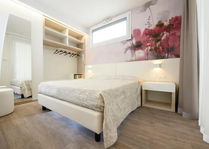 Otel Harmony Con Piscina Panoramica 3*