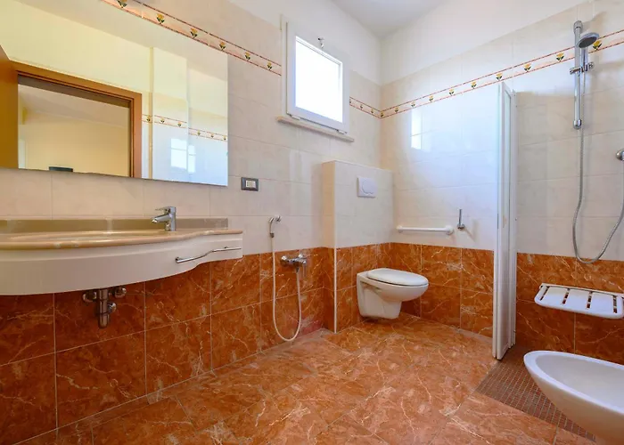 Harmony Con Piscina Panoramica 3* リミニ