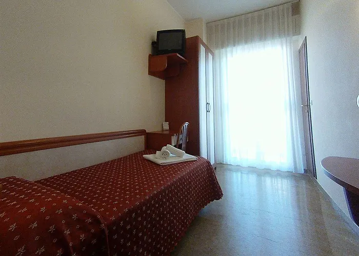 Harmony Con Piscina Panoramica 3* リミニ