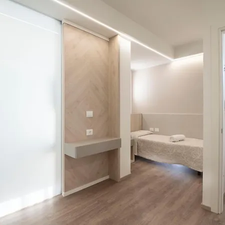 Harmony Con Piscina Panoramica Римини