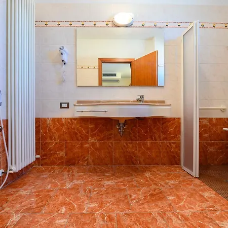 Harmony Con Piscina Panoramica 3*