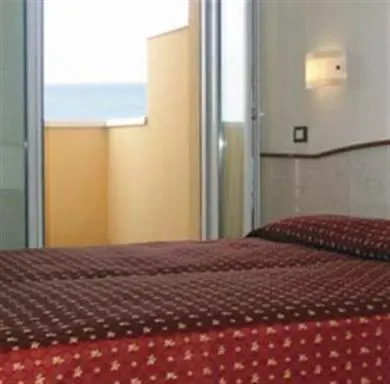 Harmony Con Piscina Panoramica Hotel Rimini