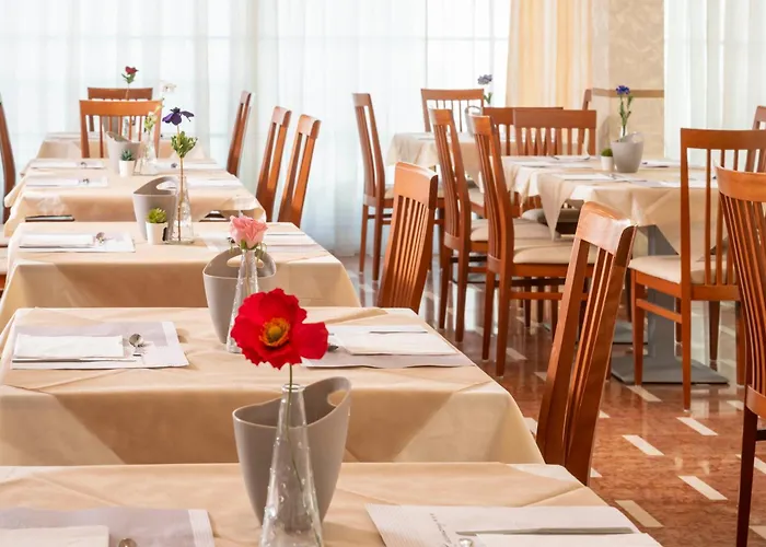 Harmony Con Piscina Panoramica מלון 3*